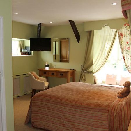 The Salty Monk Bed & Breakfast Сидмут Екстериор снимка