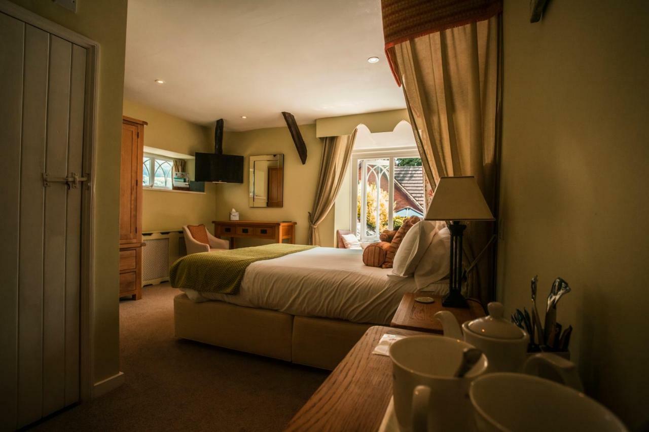 The Salty Monk Bed & Breakfast Сидмут Стая снимка